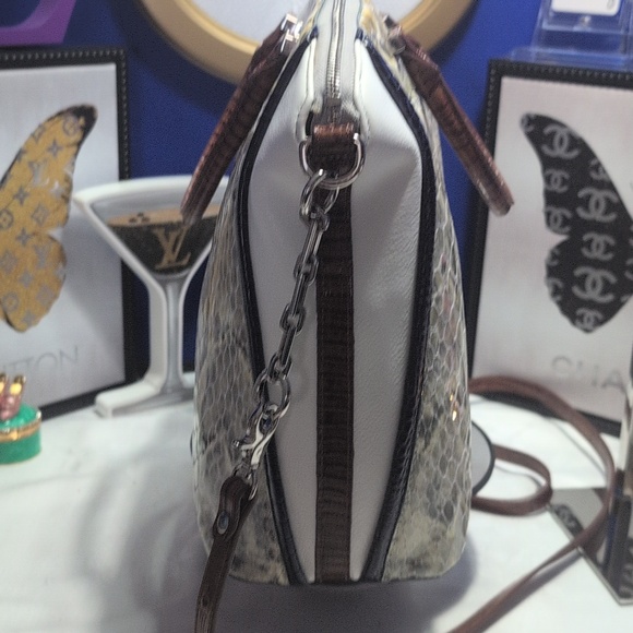 Brahmin Duxberry Snakeskin Embossed With Whiten And Brown Croc Embossed Handles! - Picture 8 of 17